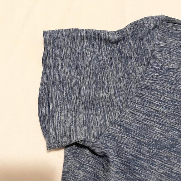 Under Armour Womens Shirt Size Small Heatgear Loose Tshirt Vneck - Picture 11 of 15